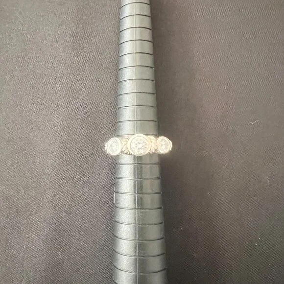 Vintage Judith Ripka Sterling Silver 3 CZ Stone circa late 90's Ring Size 6 - Picture 8 of 10